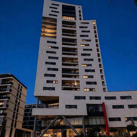 Apartmán Sky View 17 - Free Private Garage Parking *