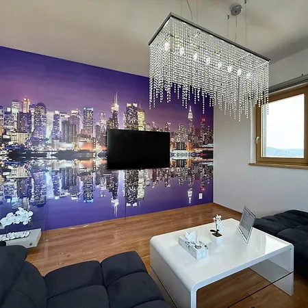 Apartmán Sky View 17 - Free Private Garage Parking *