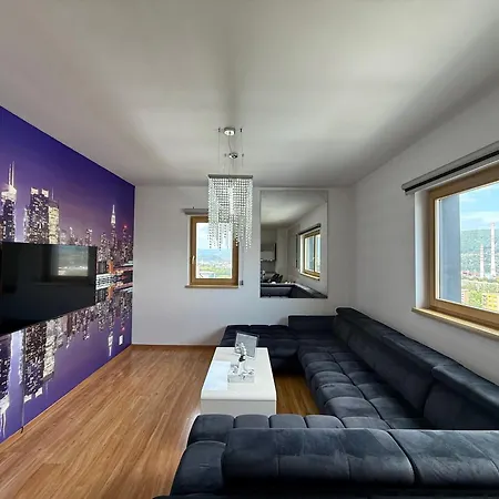 Apartmán Sky View 17 - Free Private Garage Parking Zilina