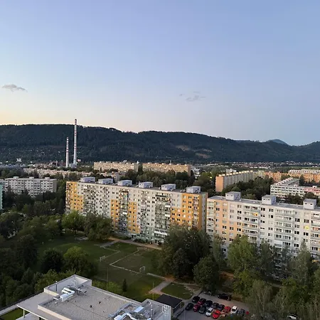 Sky View 17 - Free Private Garage Parking *